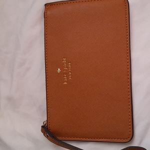 Kate Spade wristlet♠️